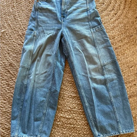 Jamie Haller- The Cropped Painter - Picture 5 of 11